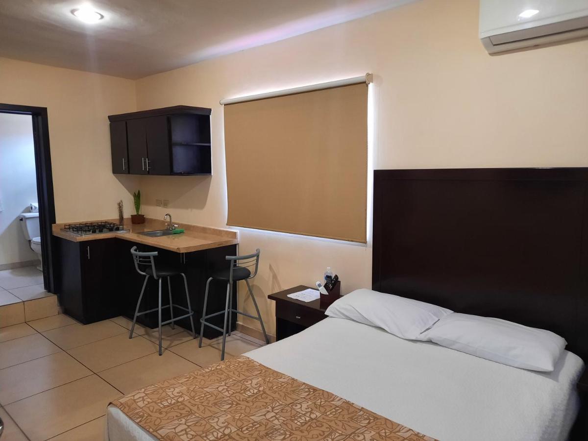 Hgen Rooms & Suites Los Mochis Exterior foto
