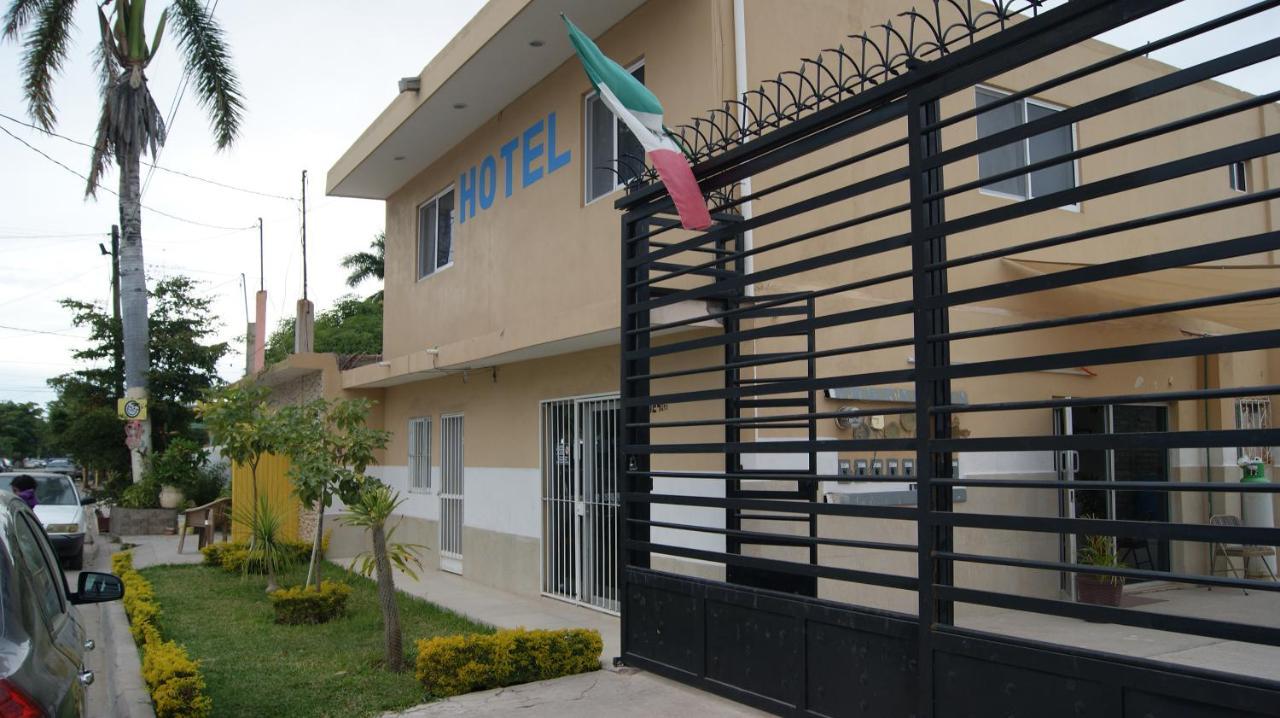 Hgen Rooms & Suites Los Mochis Exterior foto