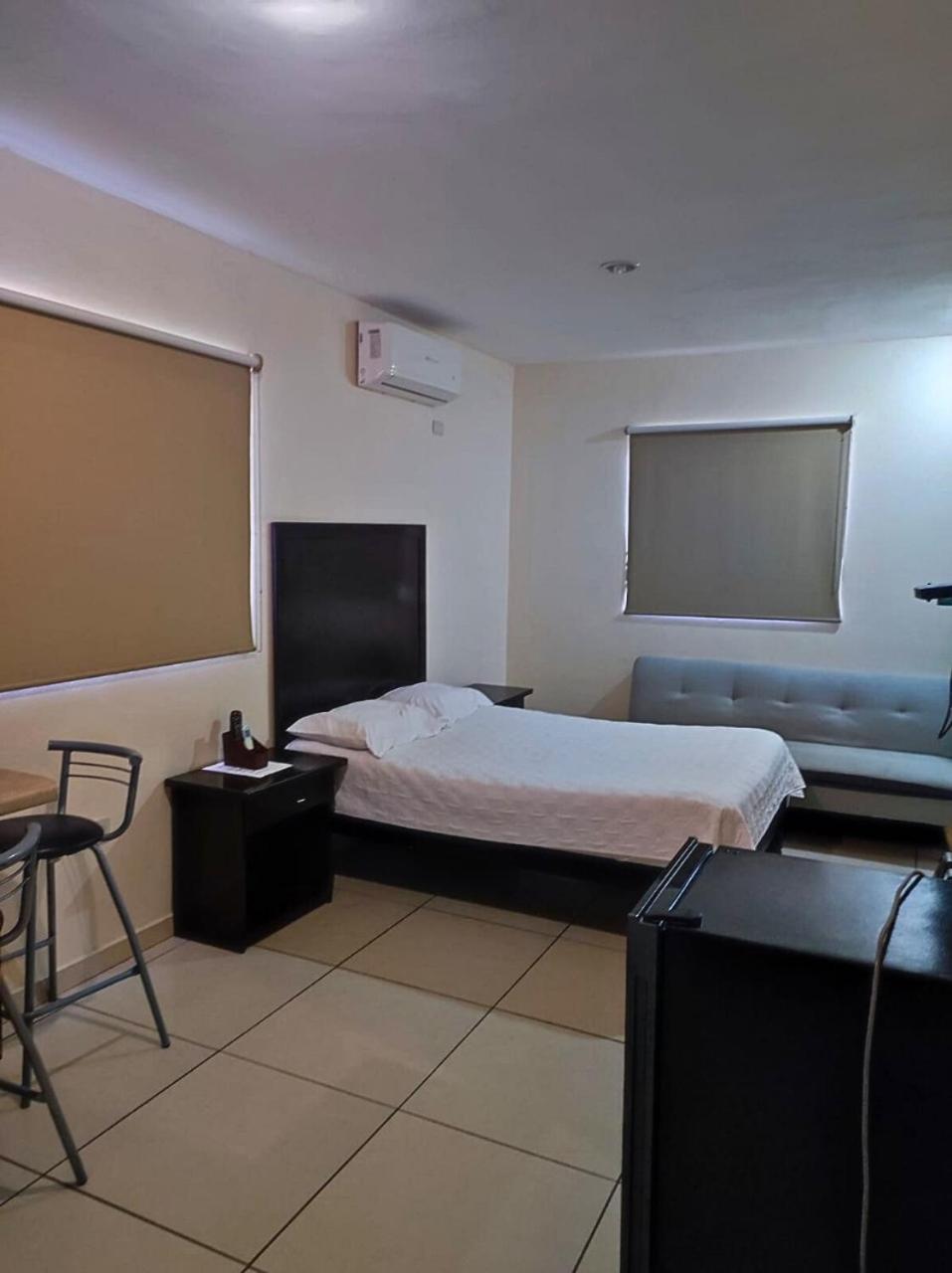 Hgen Rooms & Suites Los Mochis Exterior foto