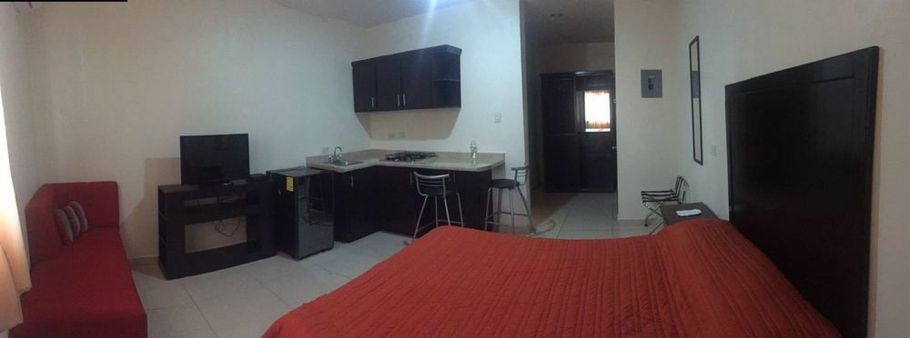 Hgen Rooms & Suites Los Mochis Exterior foto